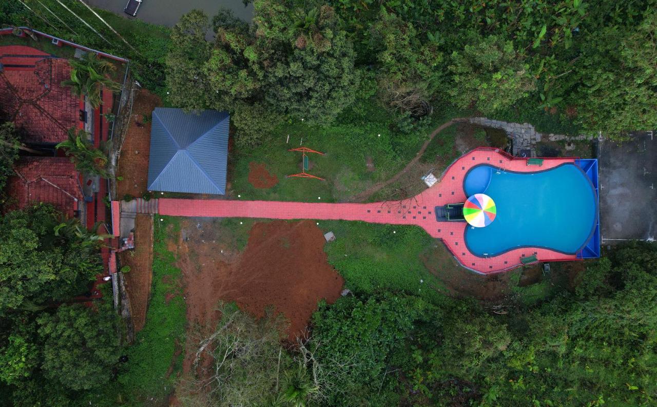 Clay Resort By Bestinn Leisure - Wayanad Padinjarathara Dış mekan fotoğraf