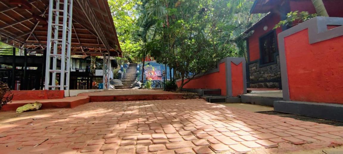 Clay Resort By Bestinn Leisure - Wayanad Padinjarathara Dış mekan fotoğraf