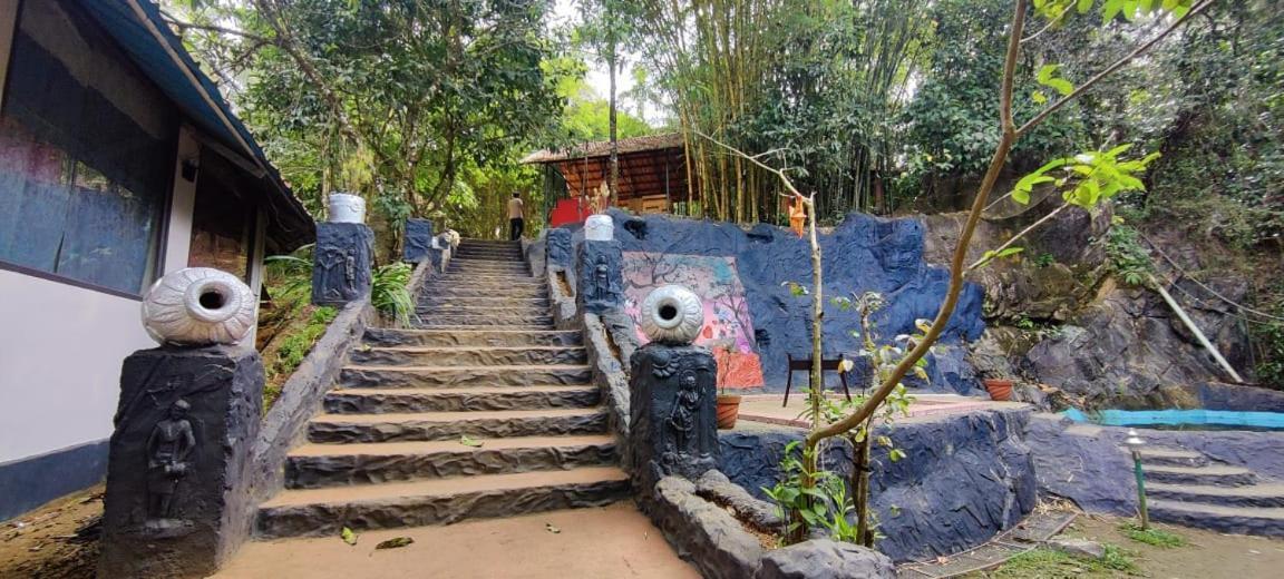 Clay Resort By Bestinn Leisure - Wayanad Padinjarathara Dış mekan fotoğraf
